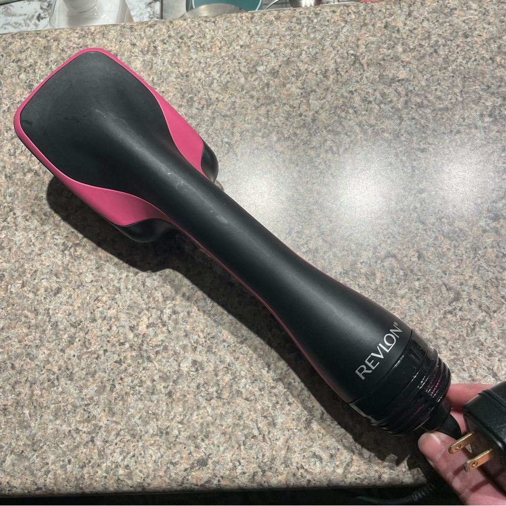 Revlon Hair Dryer Brush - Picture 2 of 6
